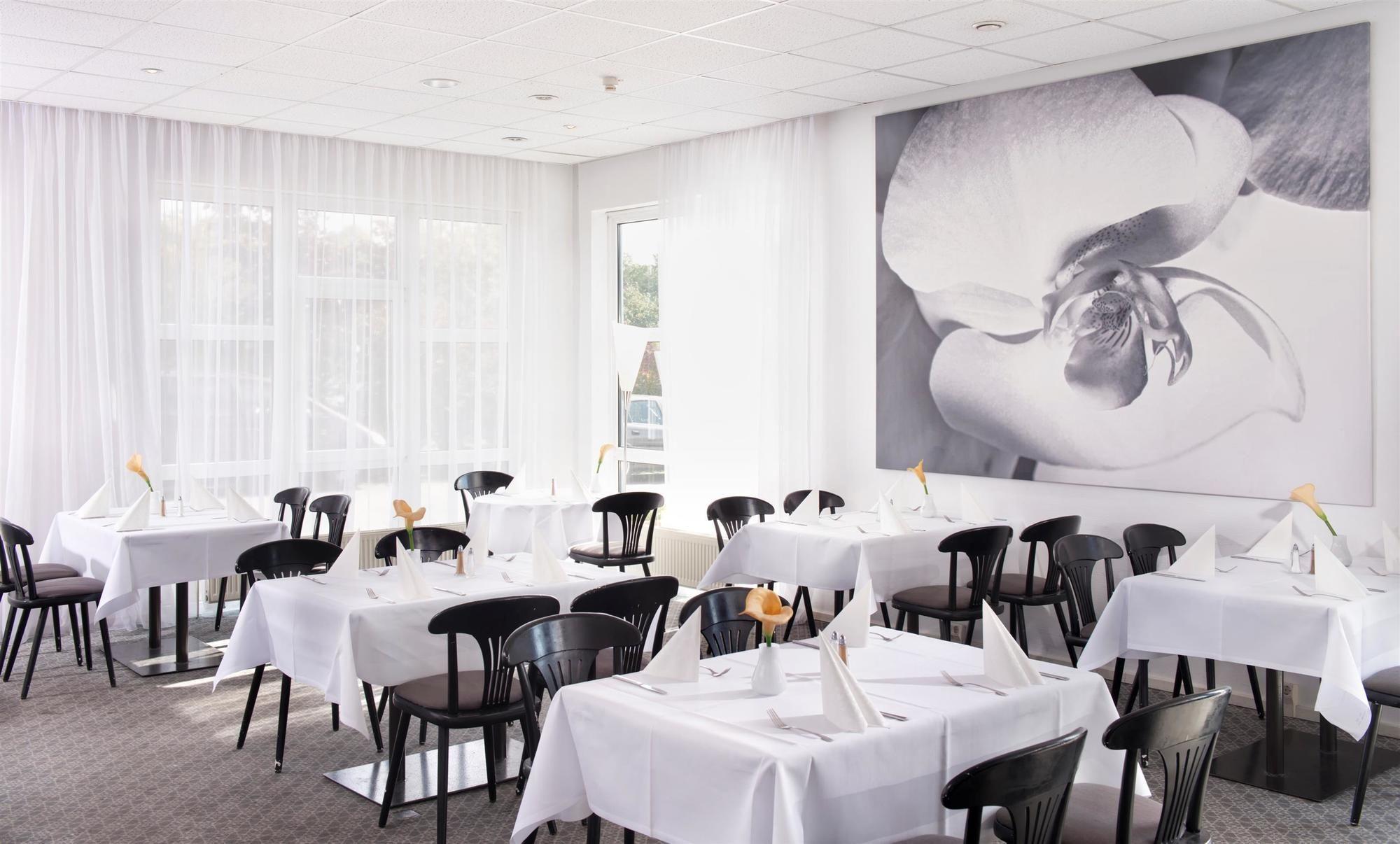 Good Morning + Bad Oldesloe Hotel Bagian luar foto