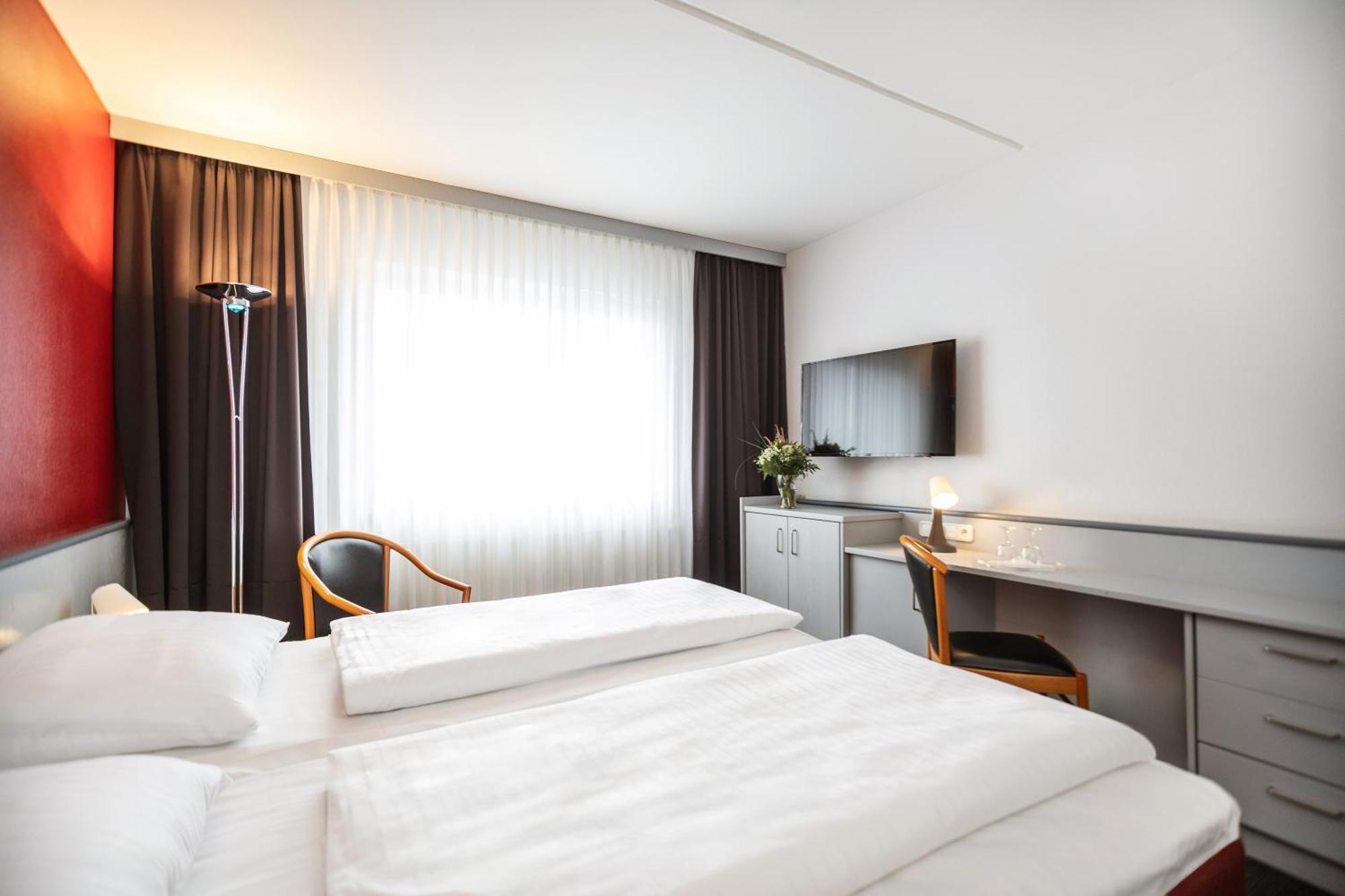 Good Morning + Bad Oldesloe Hotel Bagian luar foto