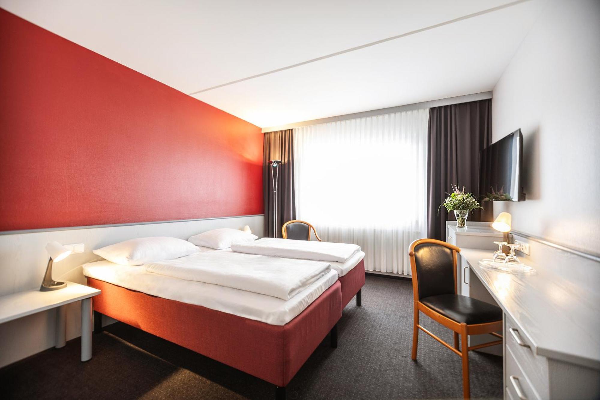 Good Morning + Bad Oldesloe Hotel Bagian luar foto